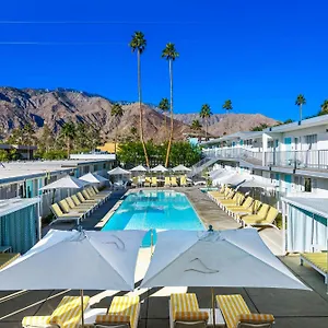 Hotell The Skylark, A