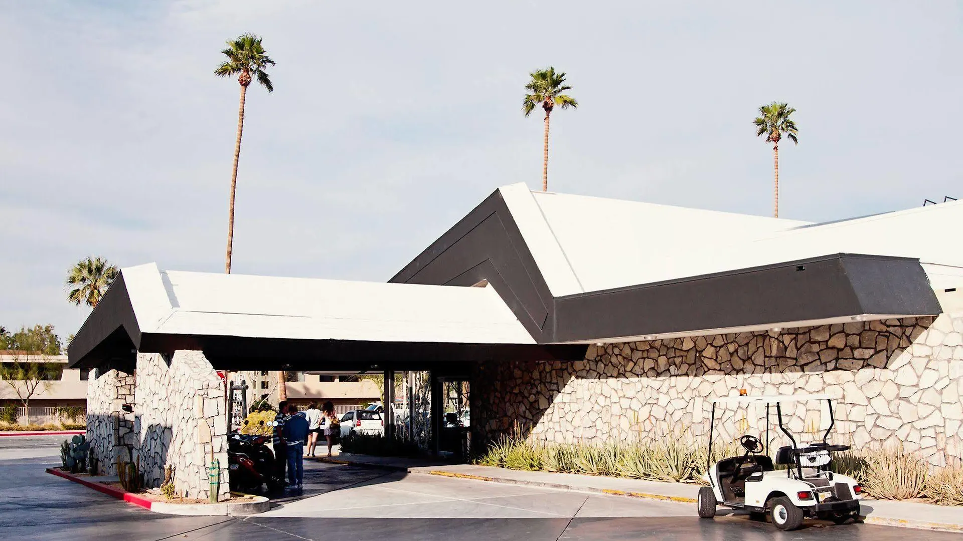 Ace Hotel And Swim Club Palm Springs